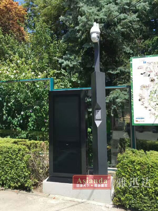 雅迅達(dá)55寸戶外廣告機(jī)走進(jìn)塞爾維亞 雅迅達(dá)55寸戶外廣告機(jī)走進(jìn)塞爾維亞